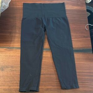 Soma capri leggings.   Medium